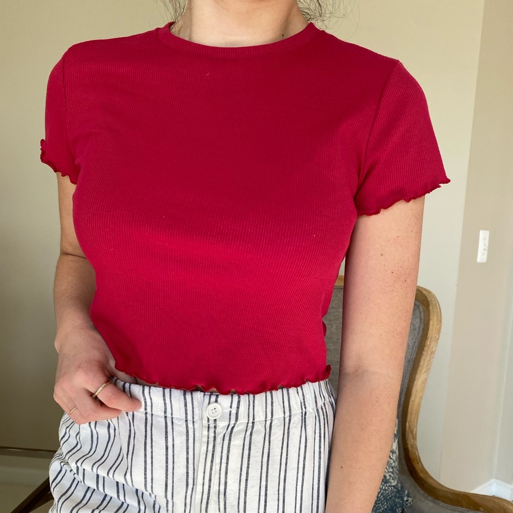Fuchsia Ribbed Crop Top - Picture 2 of 4